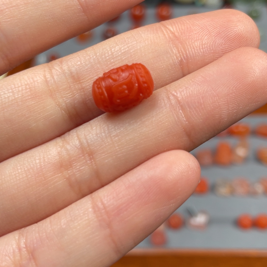 南红玛瑙六字真言桶珠未镶嵌