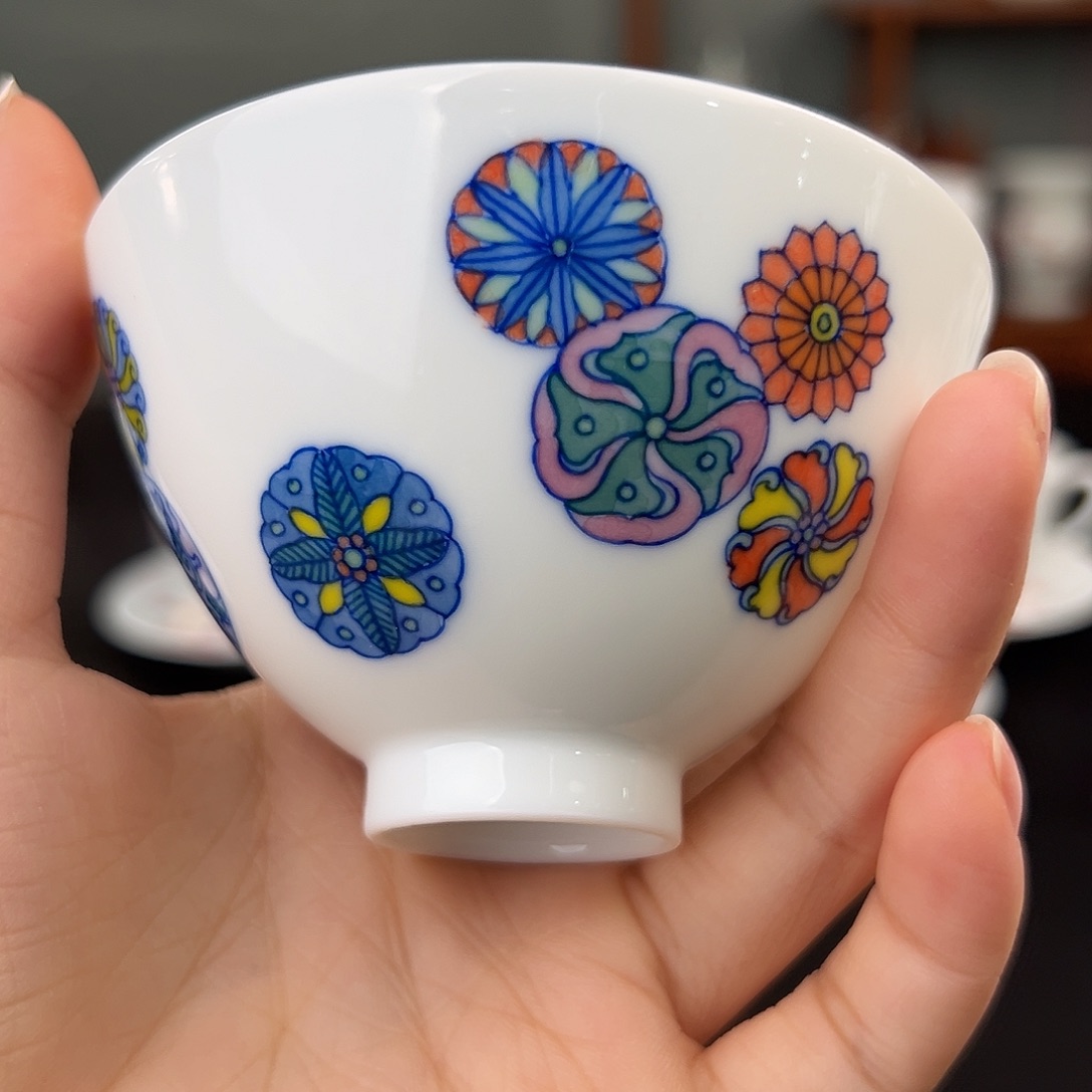 柴窑皮球花鸡心杯