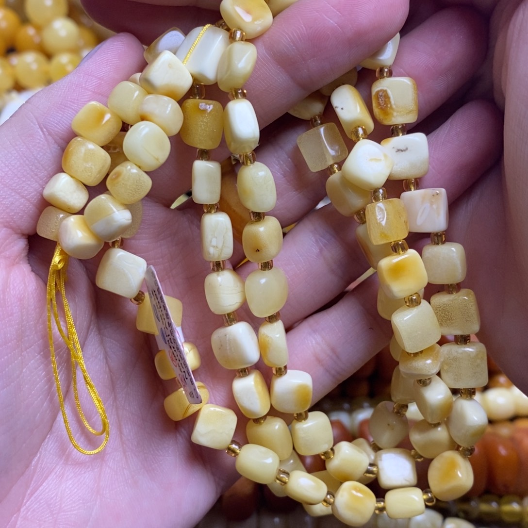 琥珀未镶嵌珠宝奇石蜜蜡