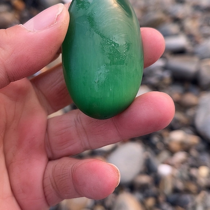 和田玉（糖玉）未镶嵌珠宝奇石