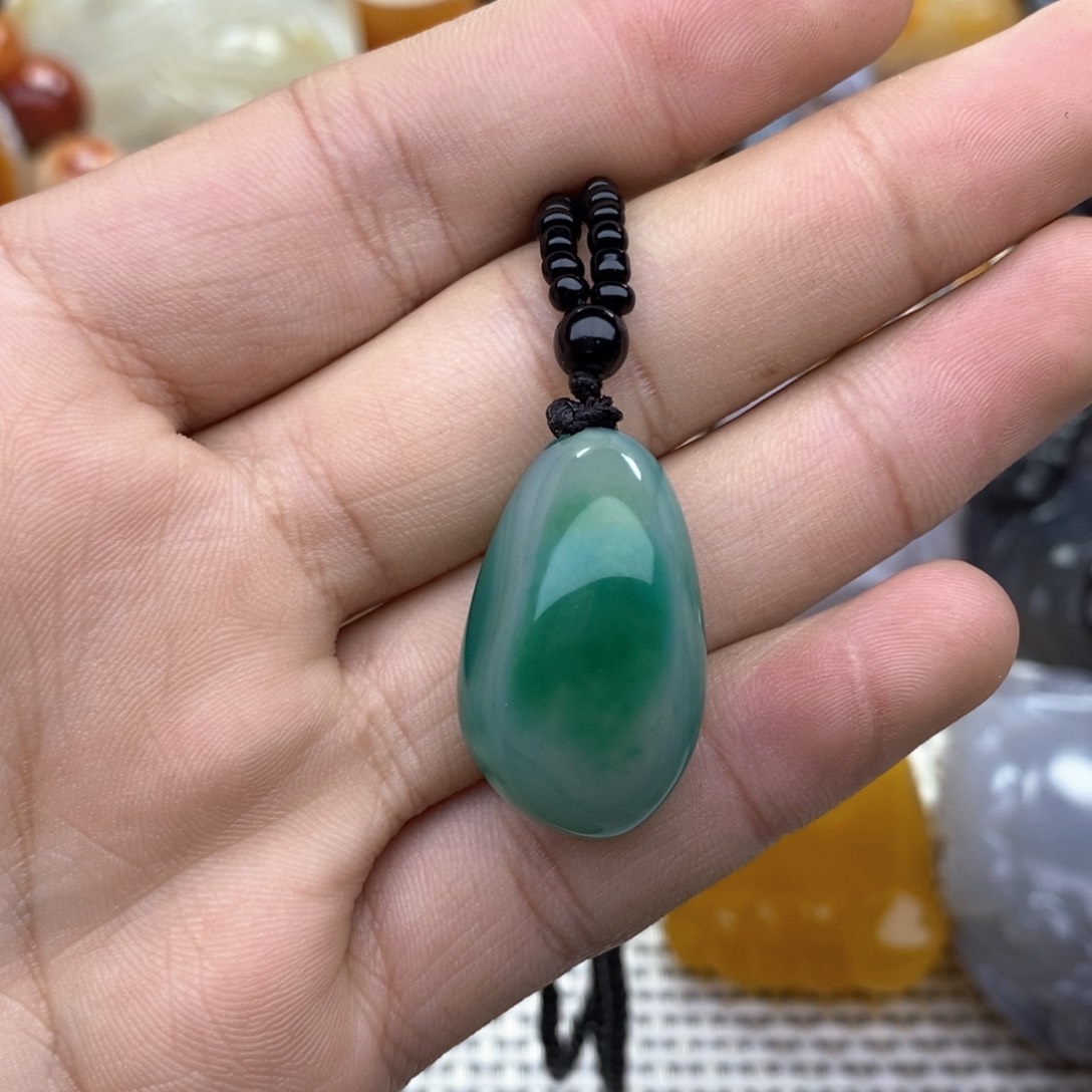 玛瑙/玉髓挂件未镶嵌