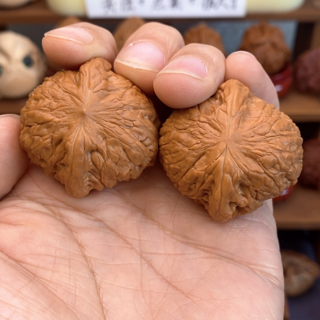 文玩核桃吊坠8**237左右铁锤福利价