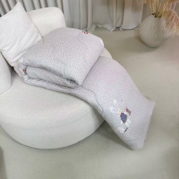 【北奈かわ会社】200*230cmA类针织棉豆豆被加厚保暖冬被 碎花兔兔