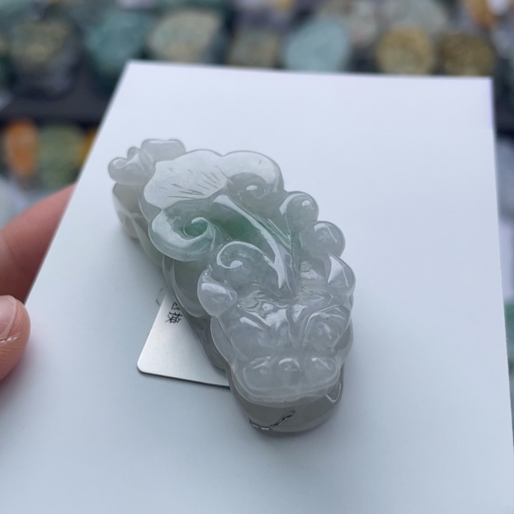 翡翠颈饰未镶嵌貔貅