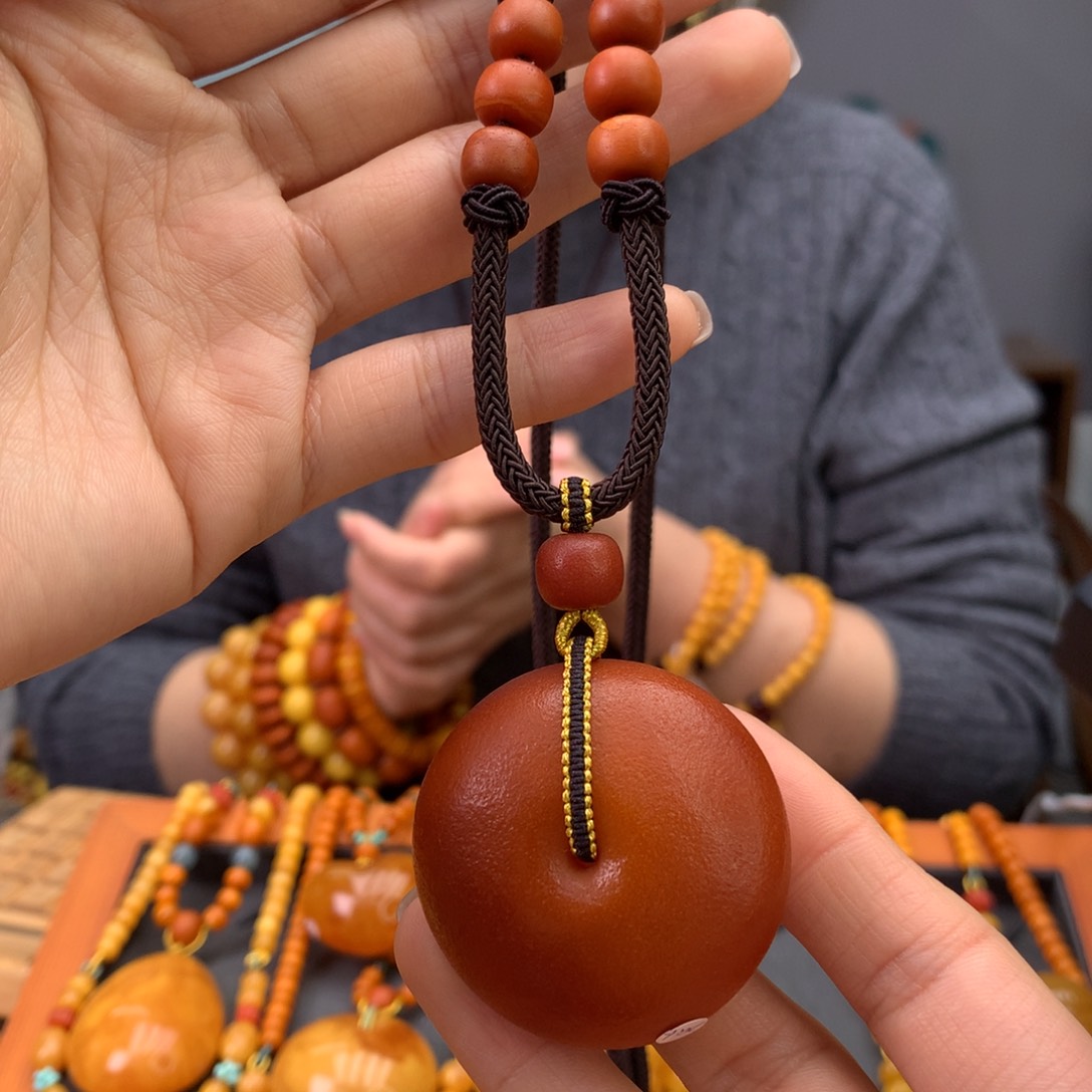 蜜蜡颈饰未镶嵌天然