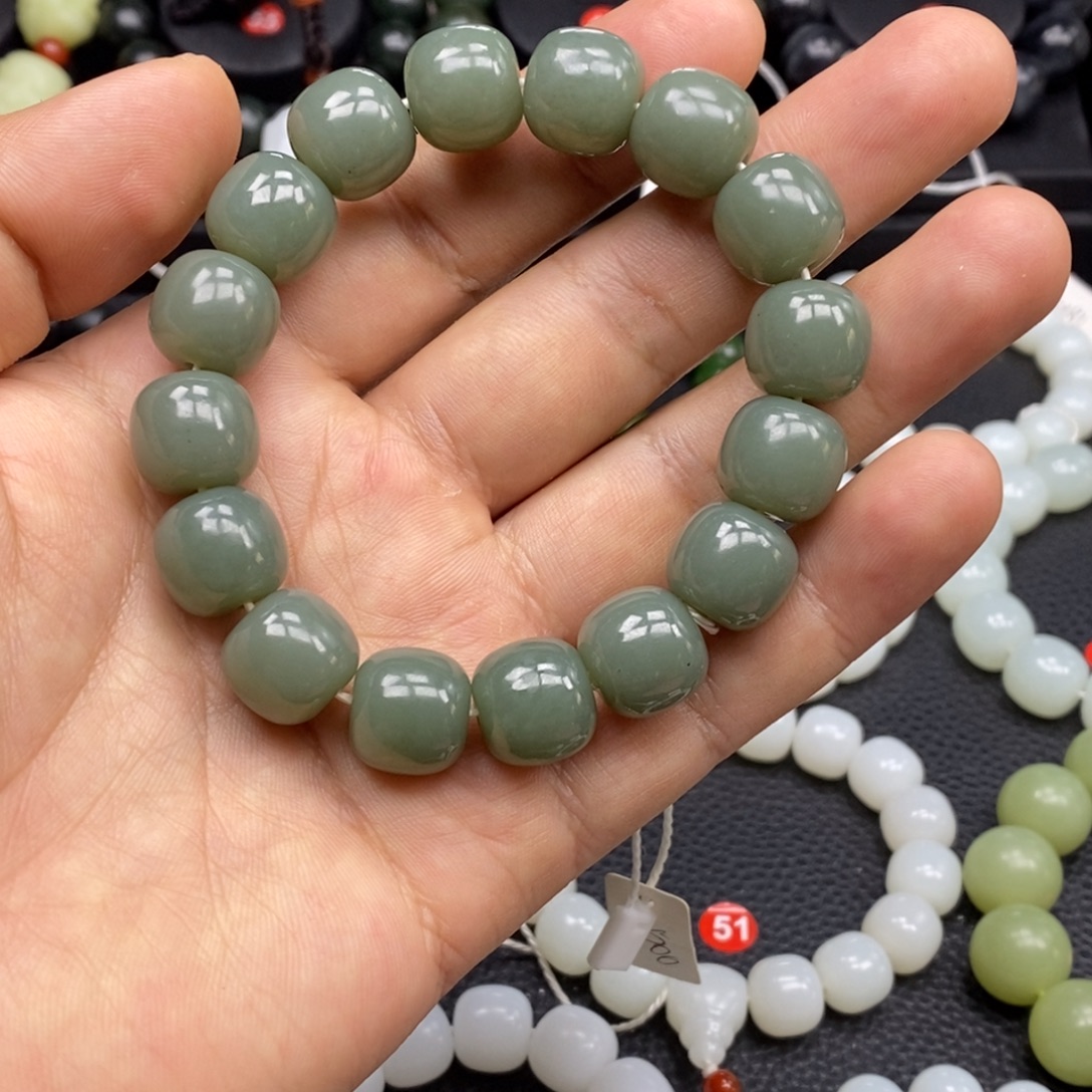 和田玉未镶嵌手链