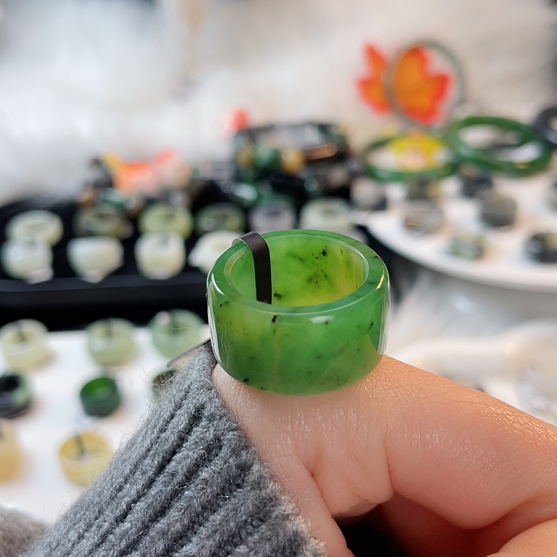  ****和田玉未镶嵌戒指k44 碧玉乌兰海圆切18.6mm