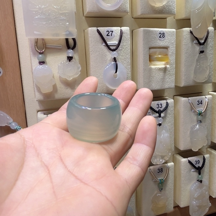 玛瑙/玉髓颈饰未镶嵌黑*