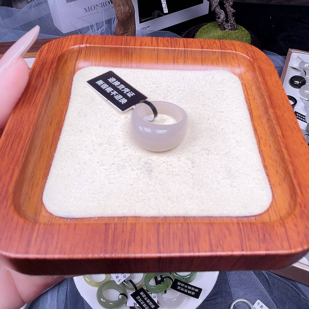 ᦗ***༊和田玉戒指未镶嵌11号