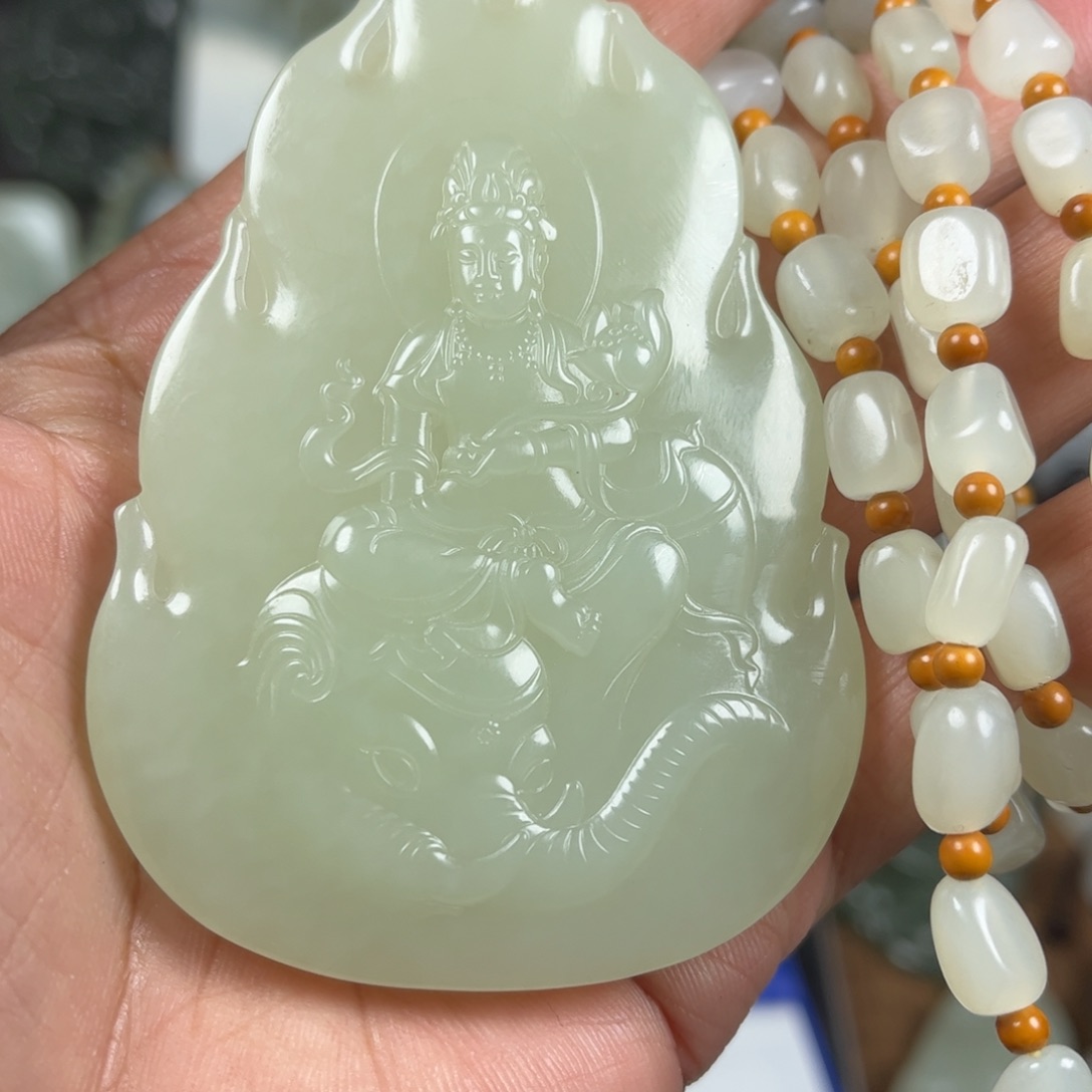 和田玉未镶嵌挂件