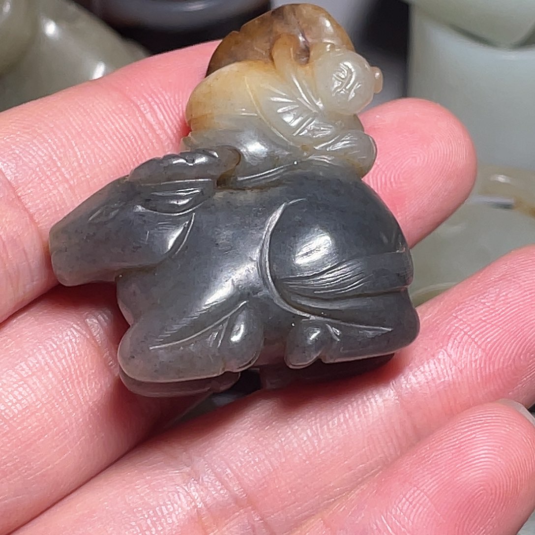 未镶嵌和田玉（糖玉）挂件