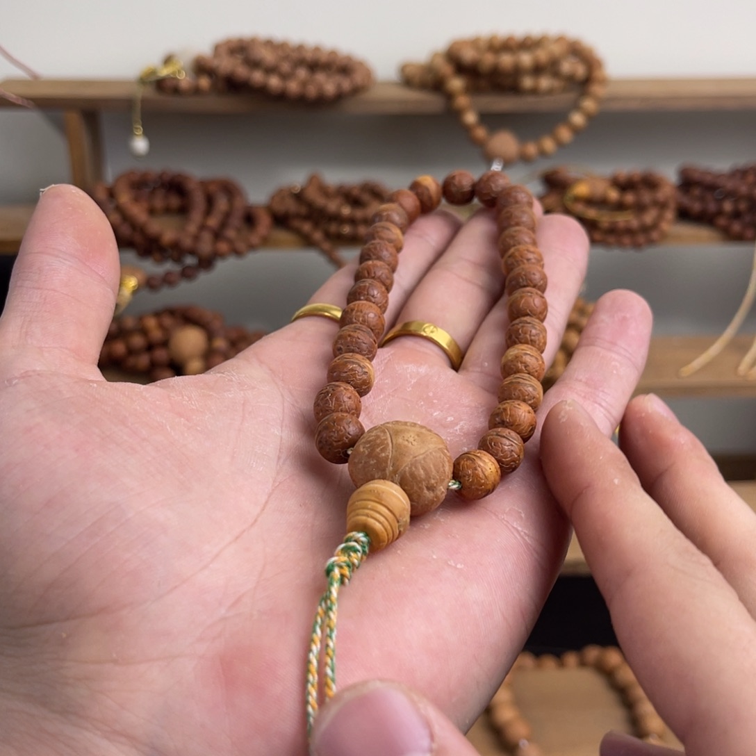 刀***锋凤眼菩提吊坠酸枣精雕