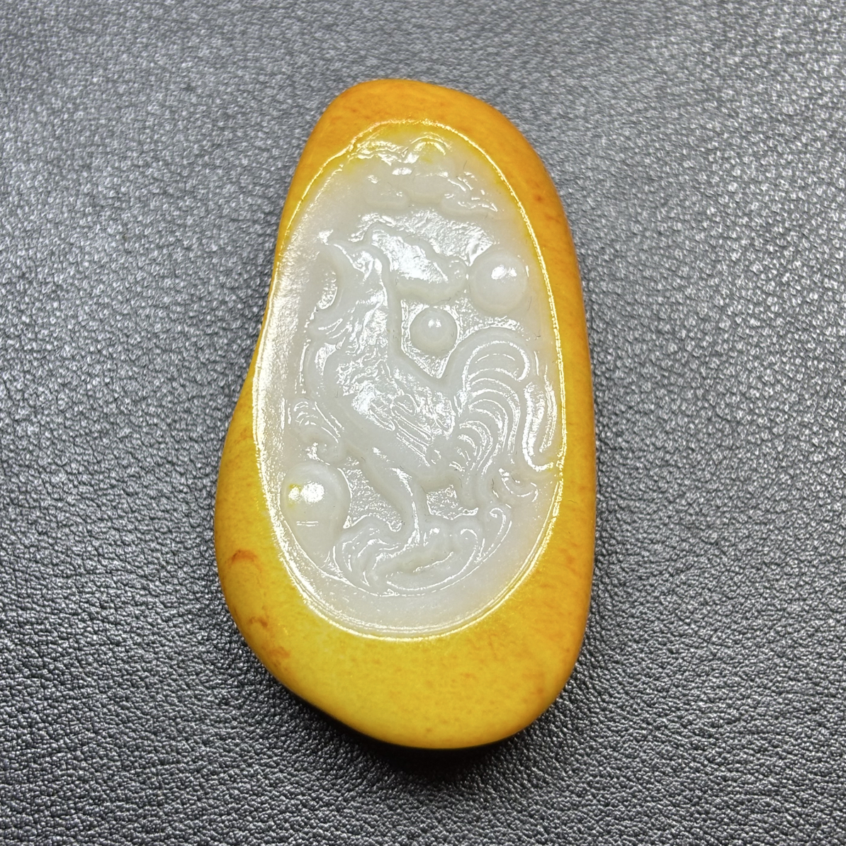 和田玉生肖鸡吊坠项链