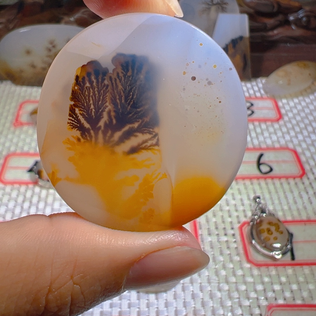 未镶嵌颈饰玛瑙/玉髓