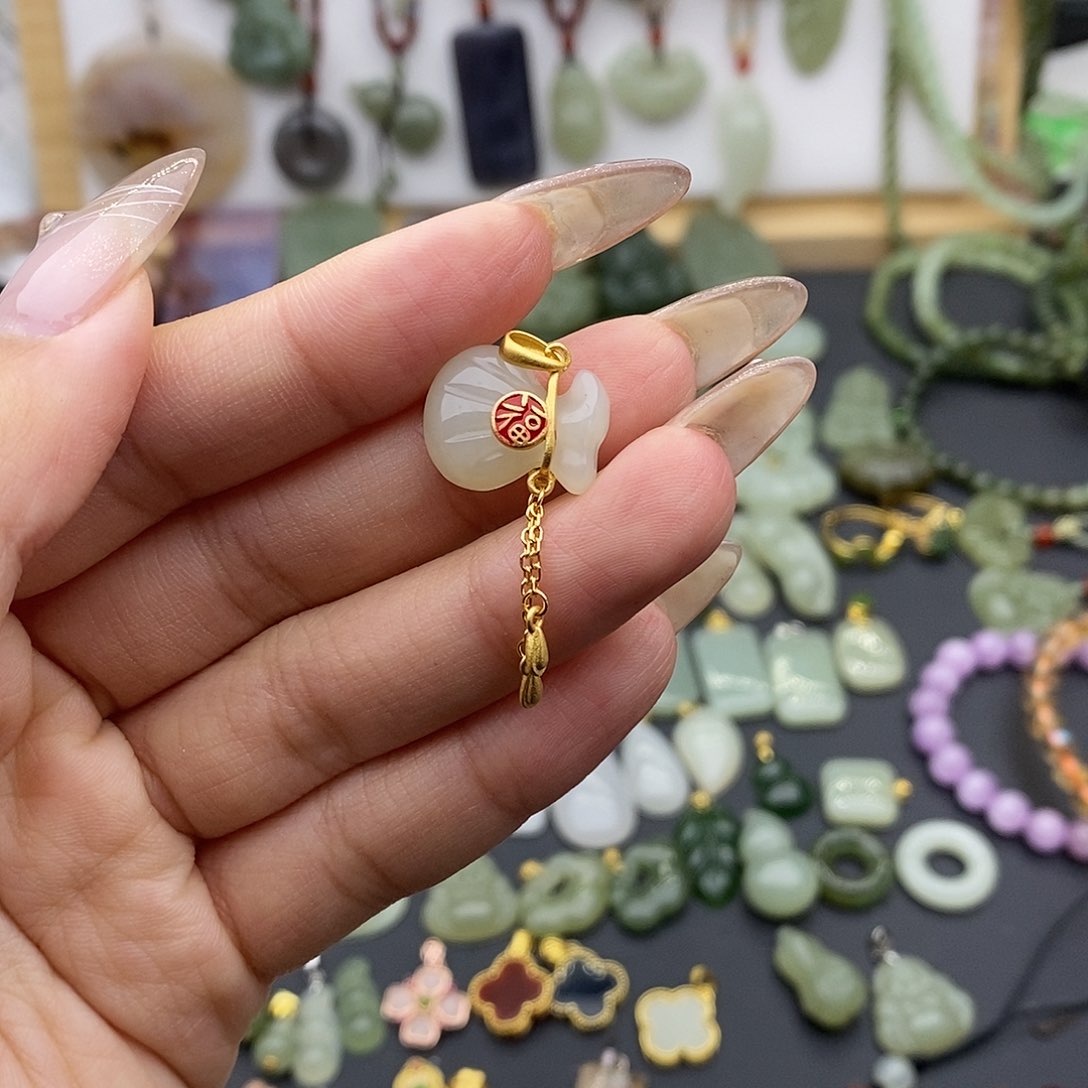 和田玉吊坠(不含链)银S925镶嵌