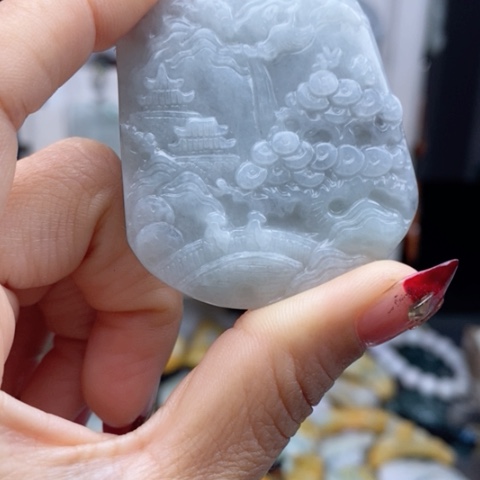 翡翠颈饰未镶嵌翡翠