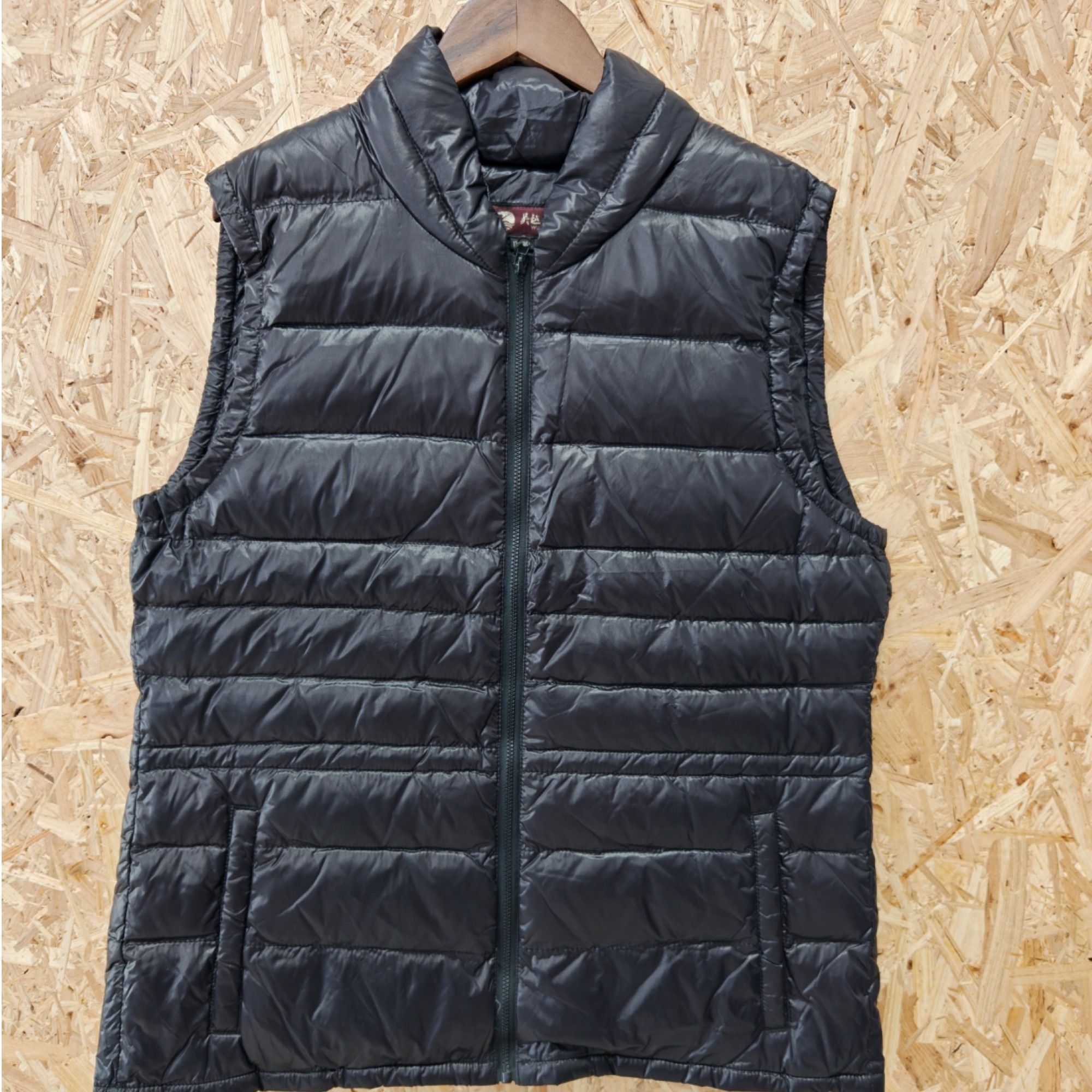 90鸭绒男女同款马甲1388