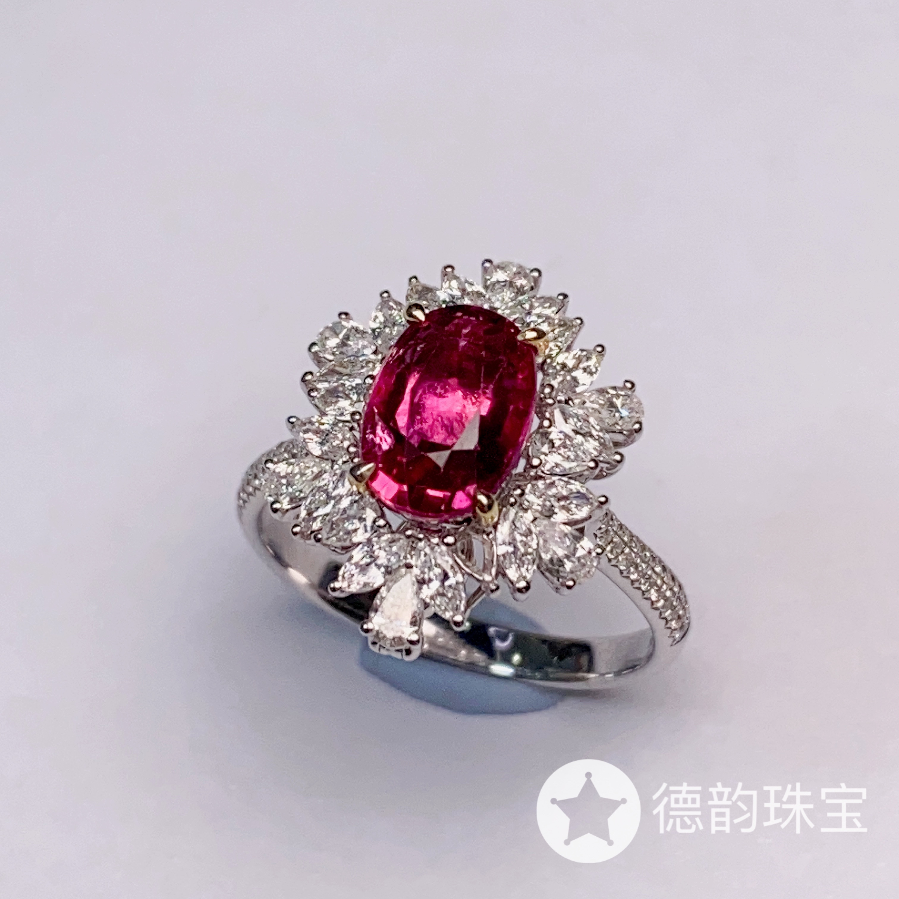 18K金镶嵌无烧红宝石戒指
