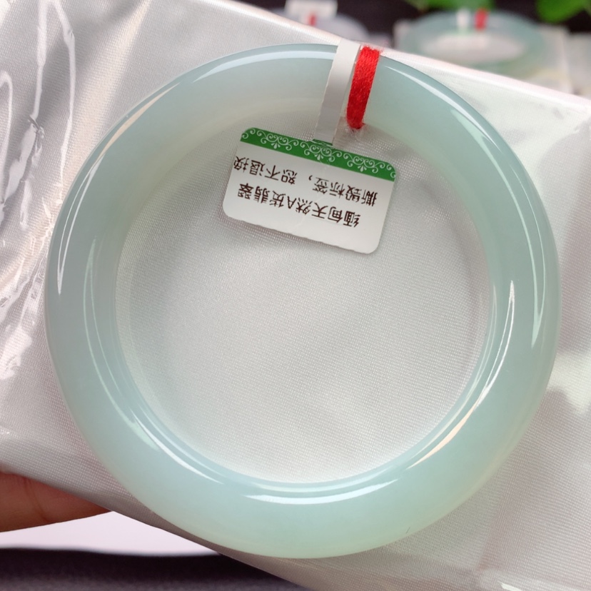 【闪购商品】翡翠手镯未镶嵌天然翡翠手镯