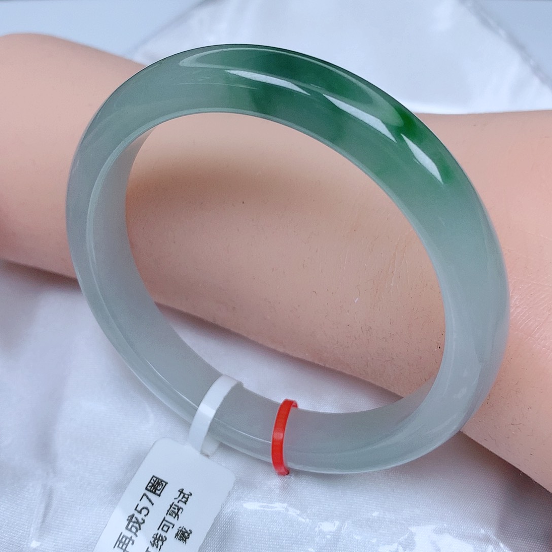 【闪购商品】翡翠手镯未镶嵌，57