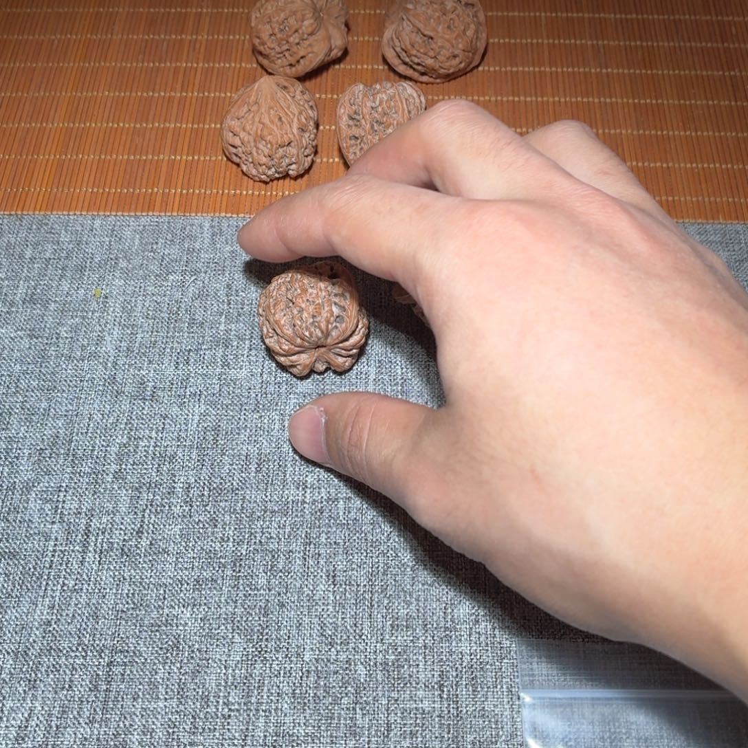 吊坠文玩核桃密纹456