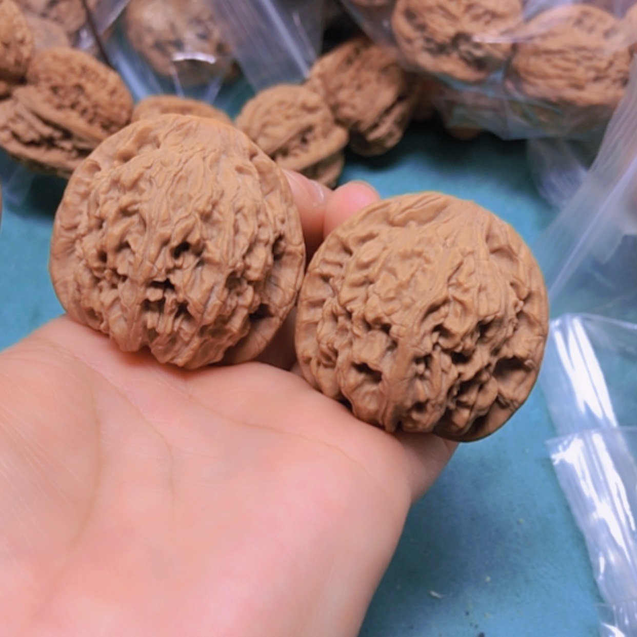 【闪购商品】把件核桃42红狮子修尖