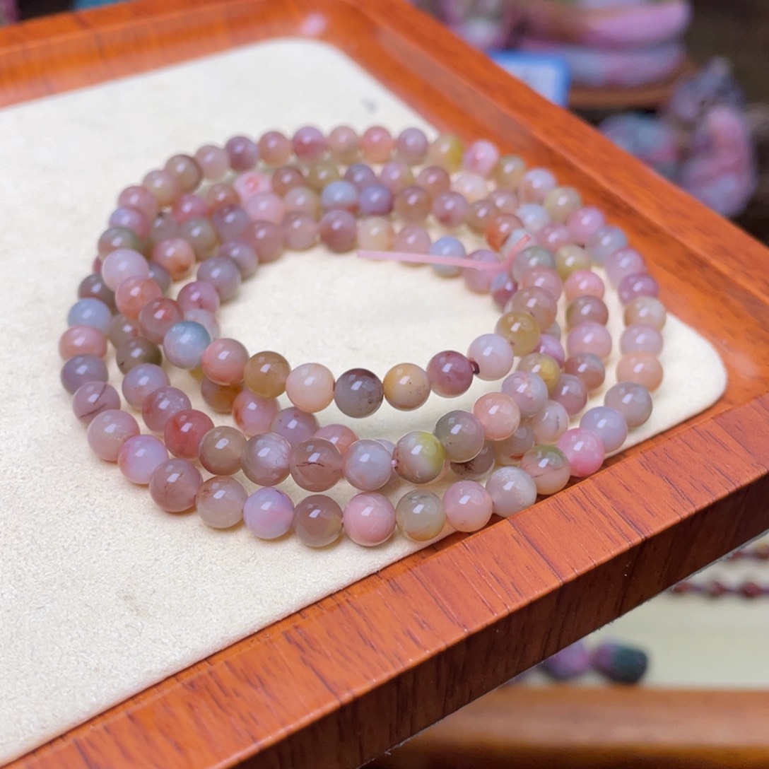 玛瑙/玉髓珠宝半成品未镶嵌盐源玛瑙年底清货