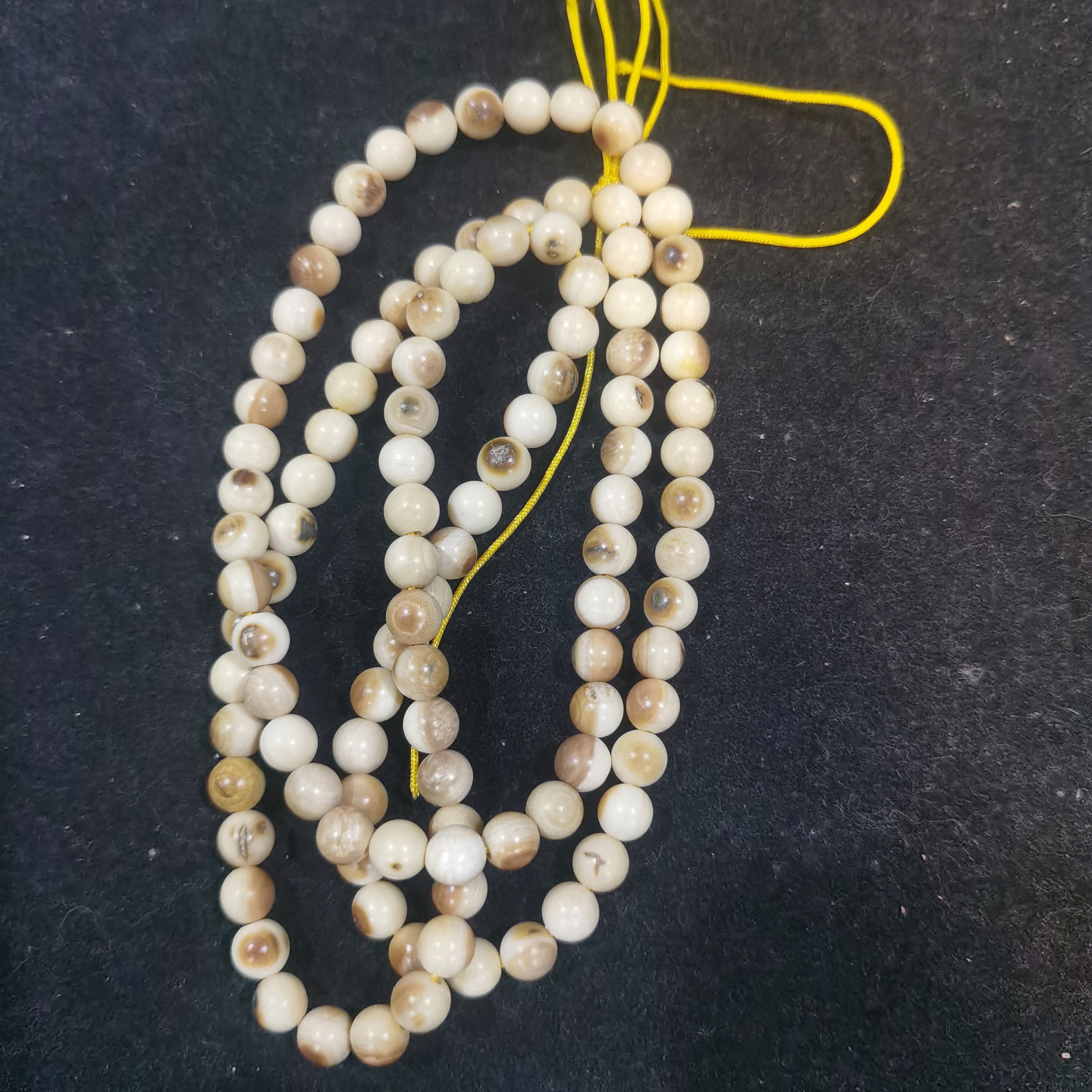 猛犸瑕疵0.6长串约23.8克tc711