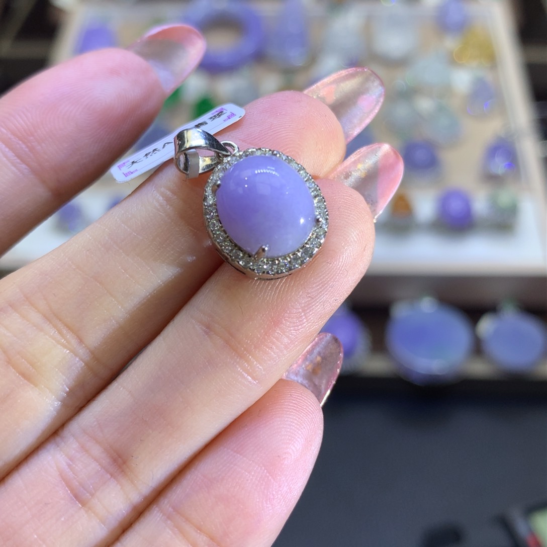 翡翠颈饰银S925镶嵌翡翠吊坠