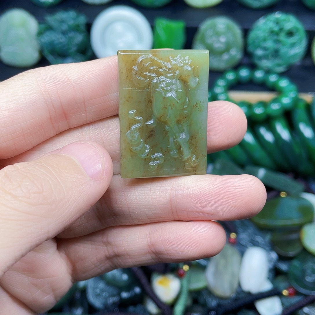 和田玉未镶嵌珠宝半成品