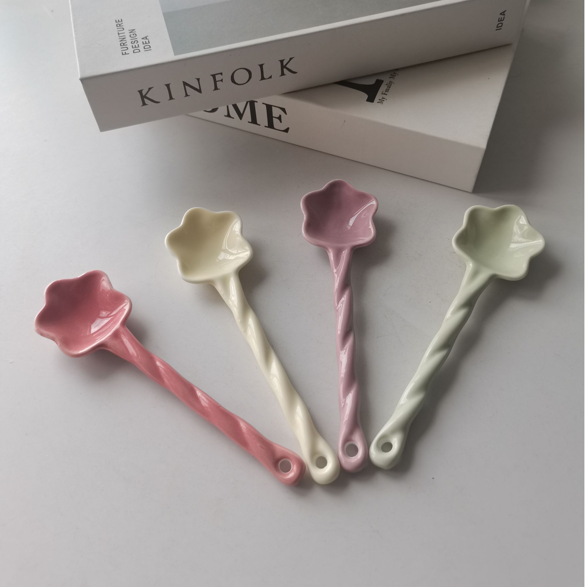 韩式麻花星星高颜值甜品粉色少女家用可爱调羹吃饭陶瓷勺子套装