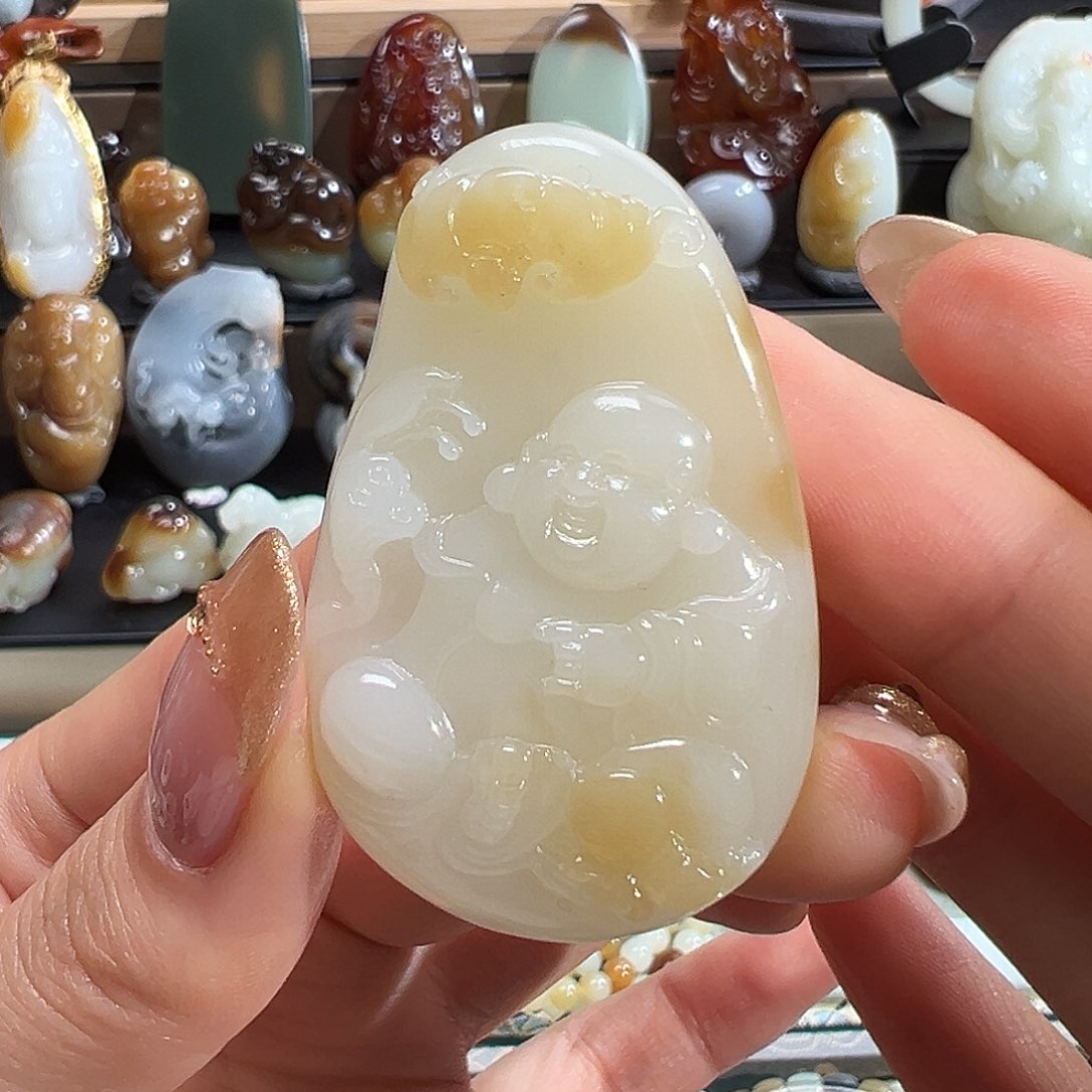 和田玉颈饰未镶嵌