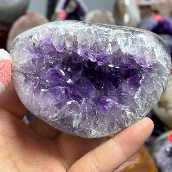 水晶摆件未镶嵌捡漏