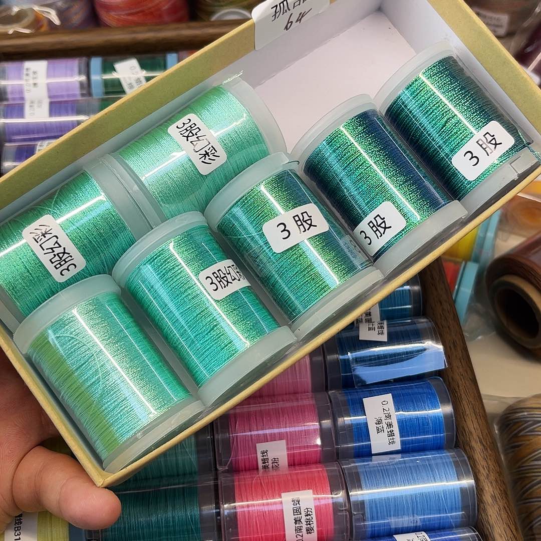 孤品64。         3股极光幻彩股线100m