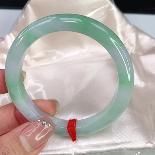 翡翠手镯未镶嵌天然翡翠A货007