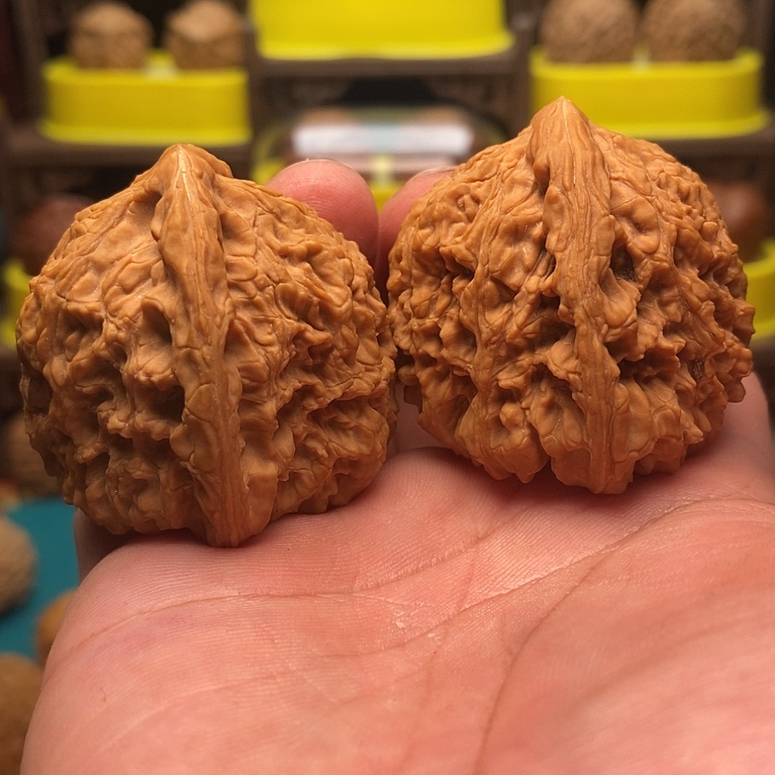 小****吊坠文玩核桃南疆