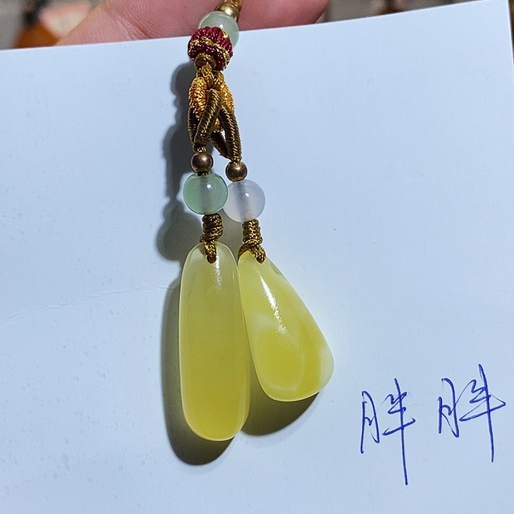 琥珀颈饰未镶嵌琥珀蜜蜡