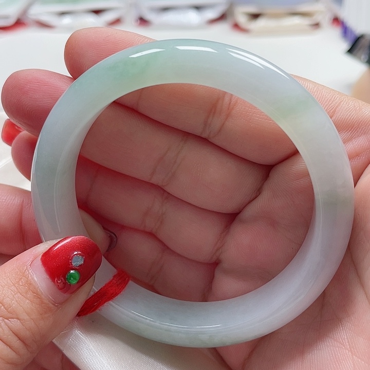 翡翠手镯未镶嵌缅甸翡翠手镯58圈