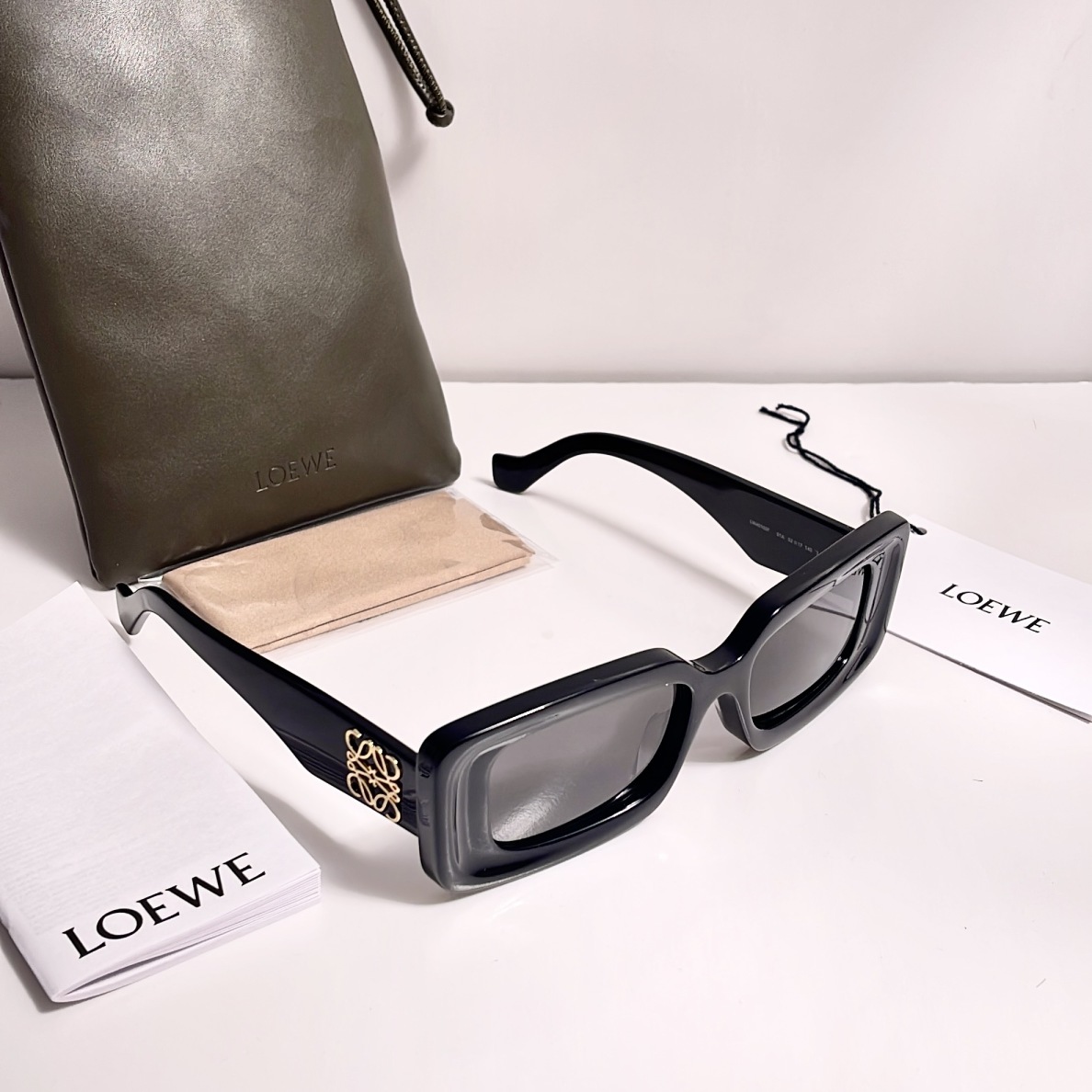 未使用 LOEWE/罗意威 【九筒奢品】秀款金标方框墨镜/8349