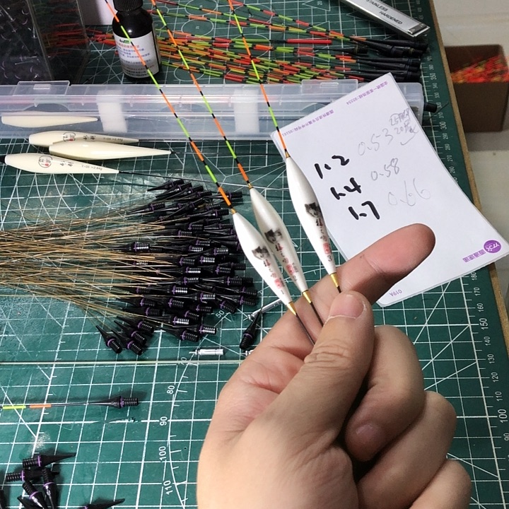 芦苇0.4细尾福利漂一套3支