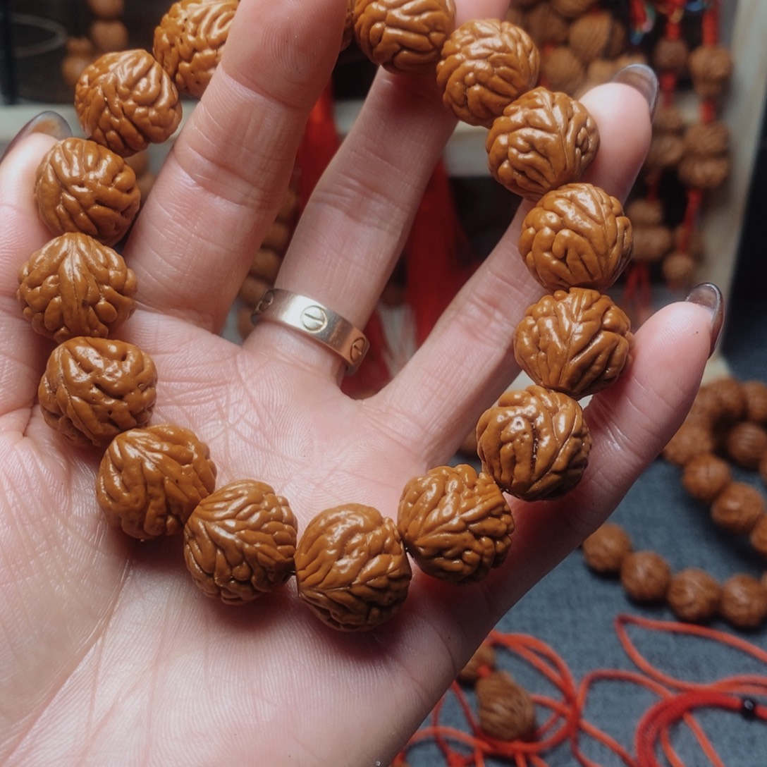 吊坠桃核龙纹桃枭