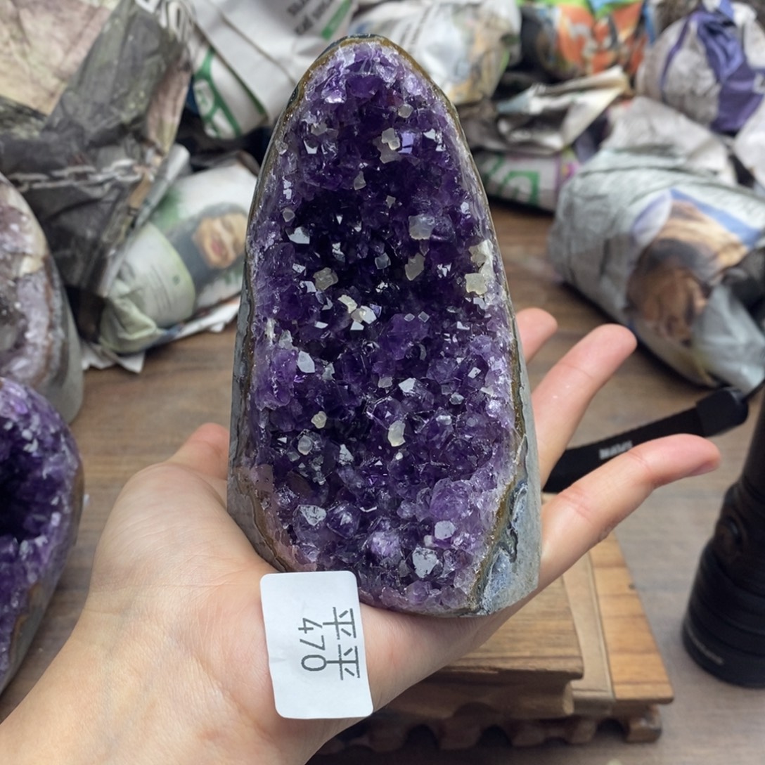 未镶嵌水晶大型摆件（非配饰）