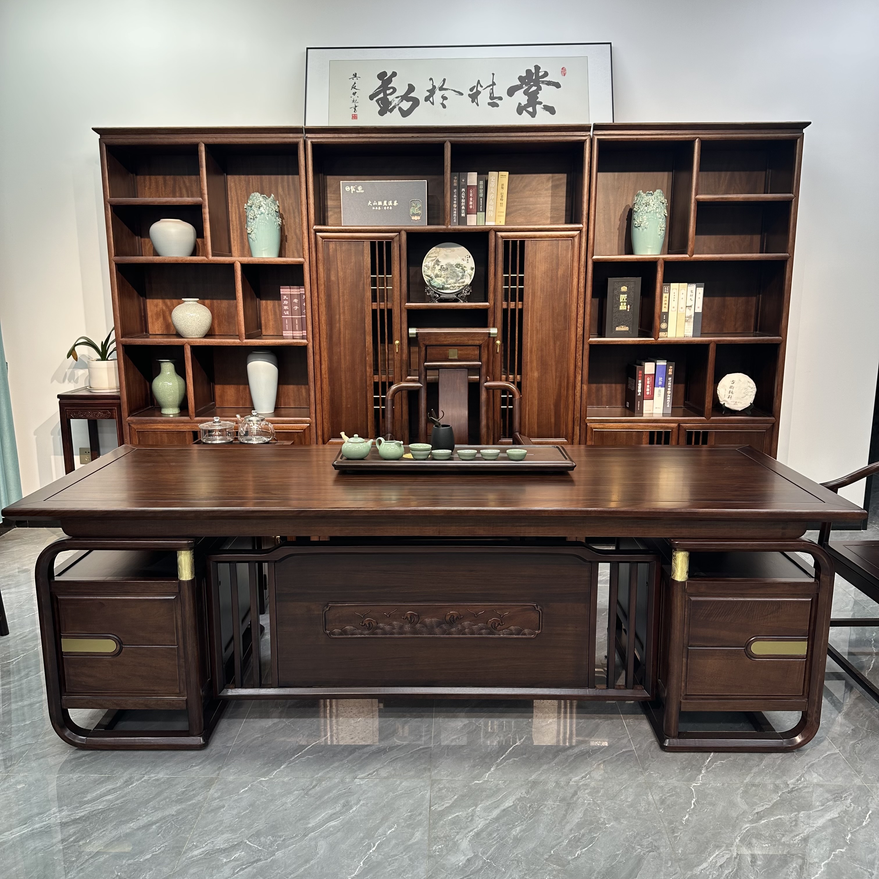 仅一套/特惠价格2.2米干泡茶桌+茶水柜+5把椅子+书柜全套+大礼包