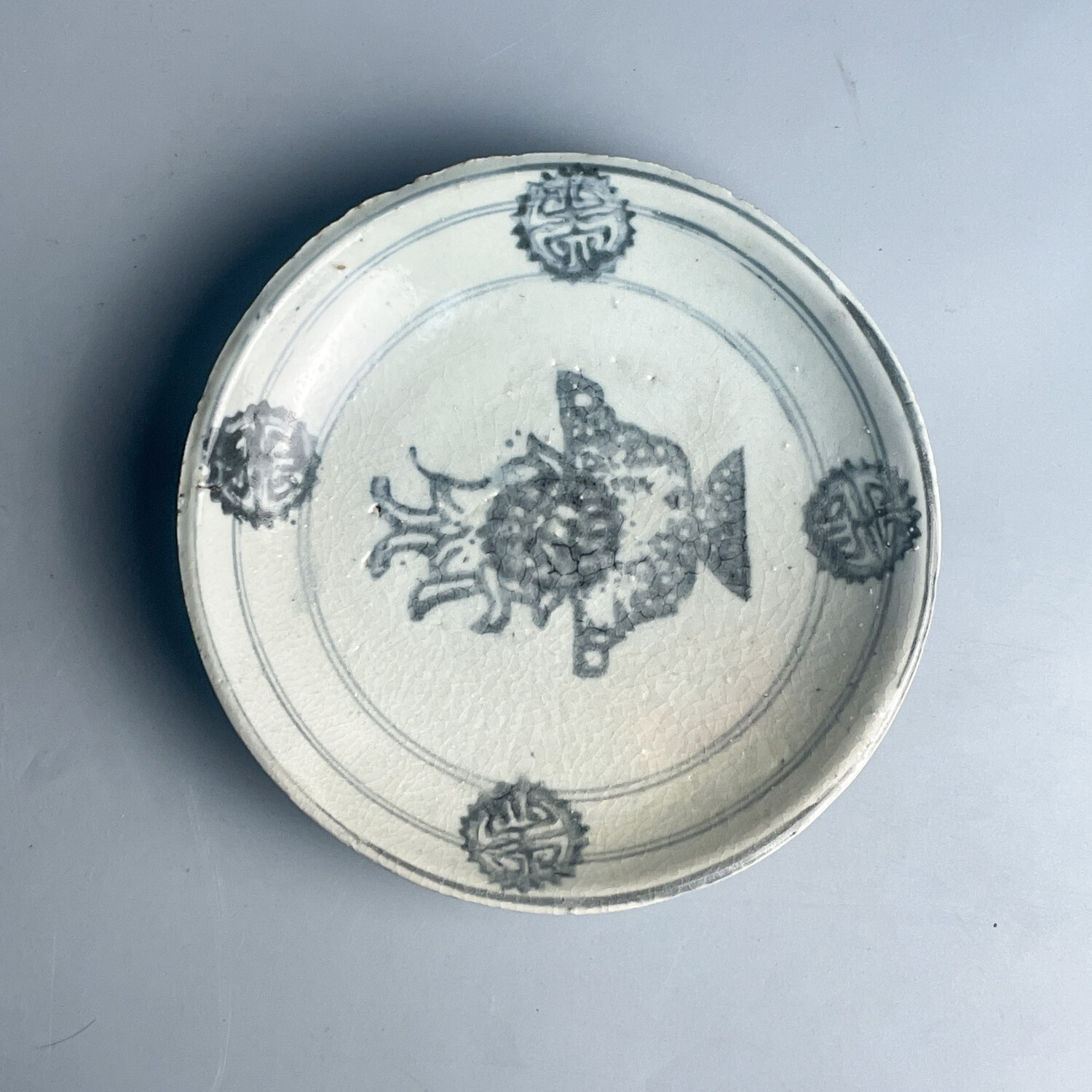 M25JJ001A06 - 清早期青花提兰花盘