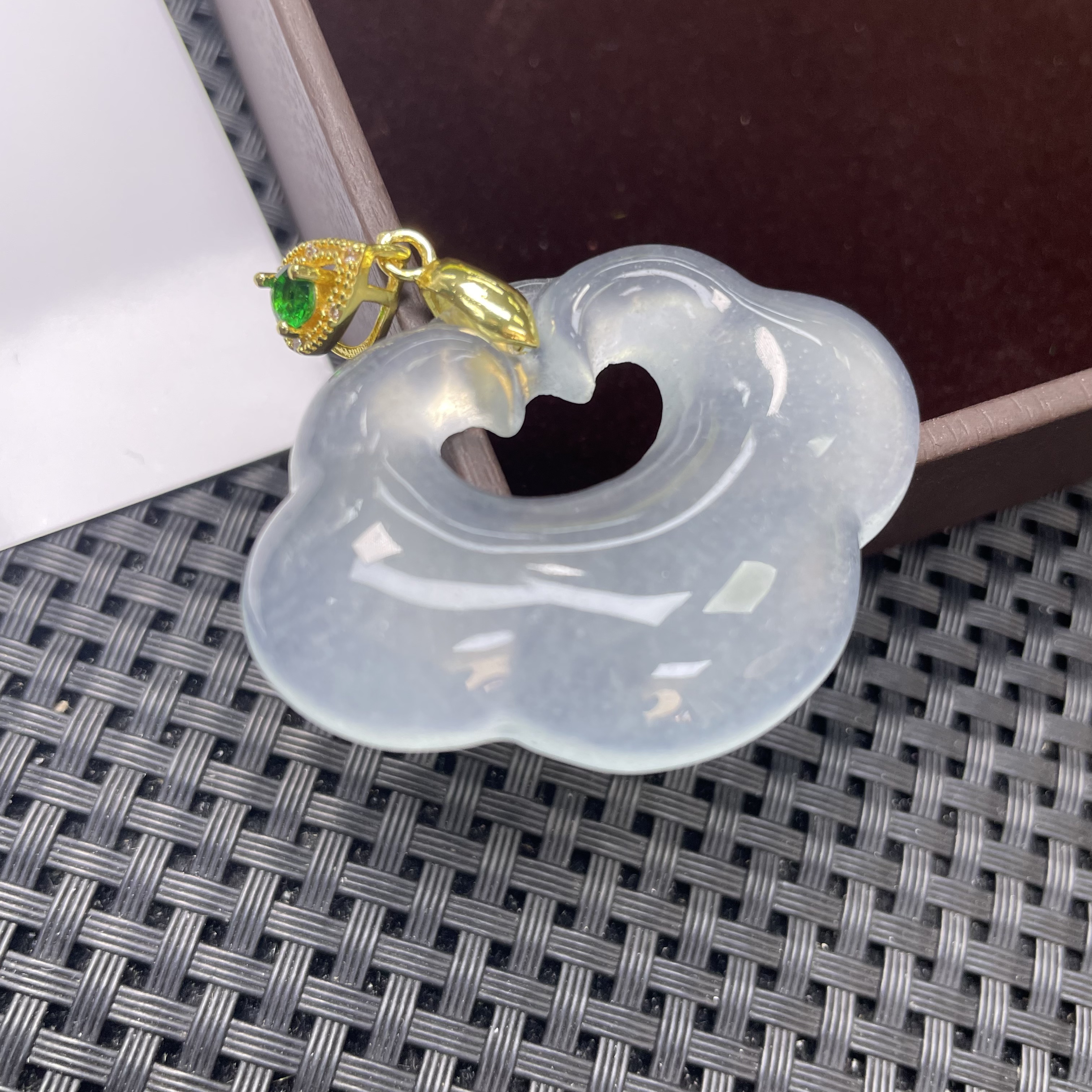 【大喜儿】白色如意吊坠-12WQ1660