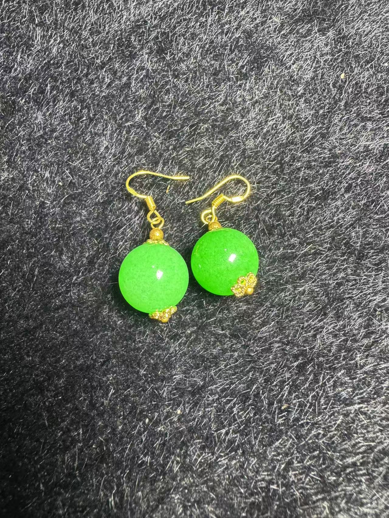 XM042耳钩【滇缅玉石商人】