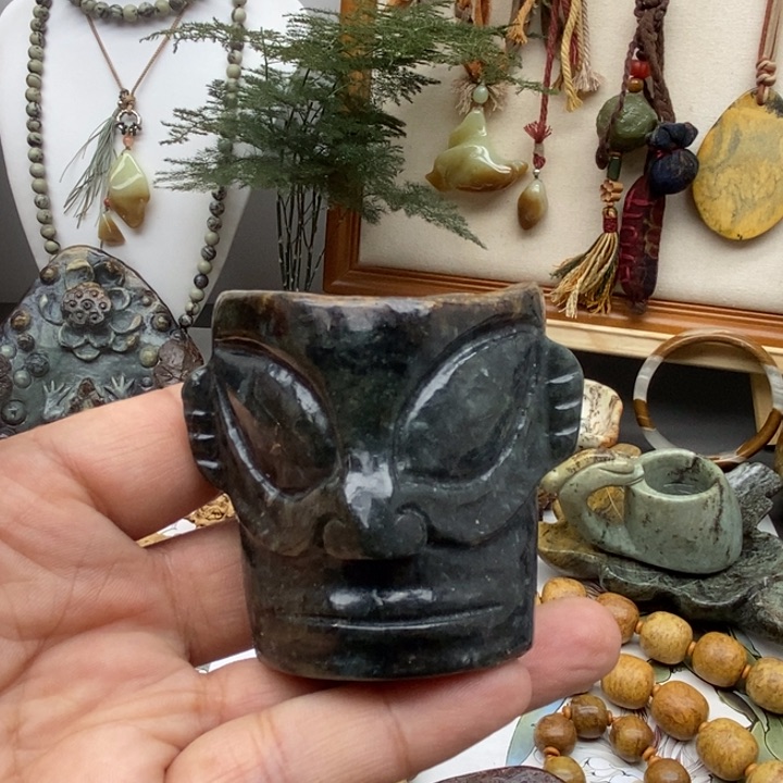 岫岩河磨玉（透闪石质玉）把件未镶嵌