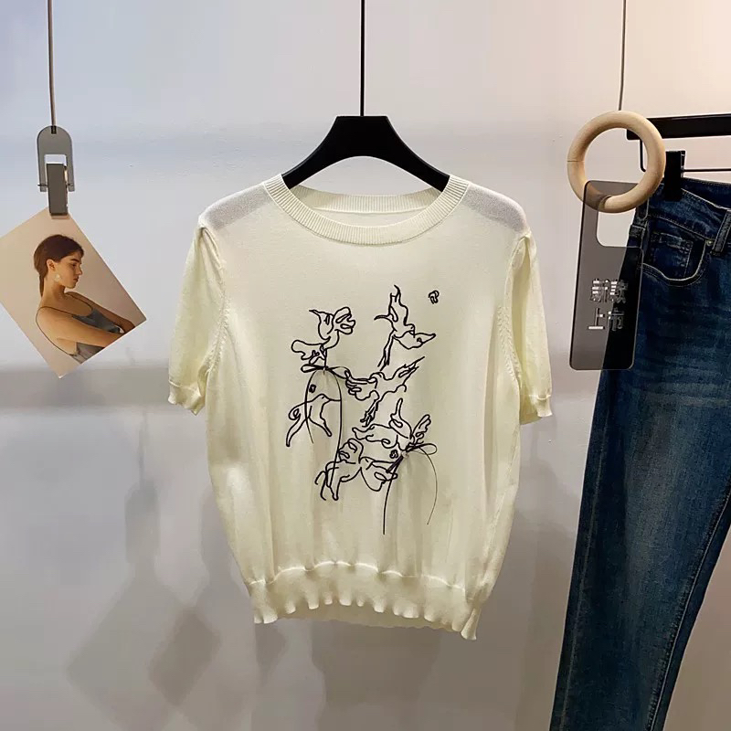 2088 立体浮雕编织蝴蝶结针织T