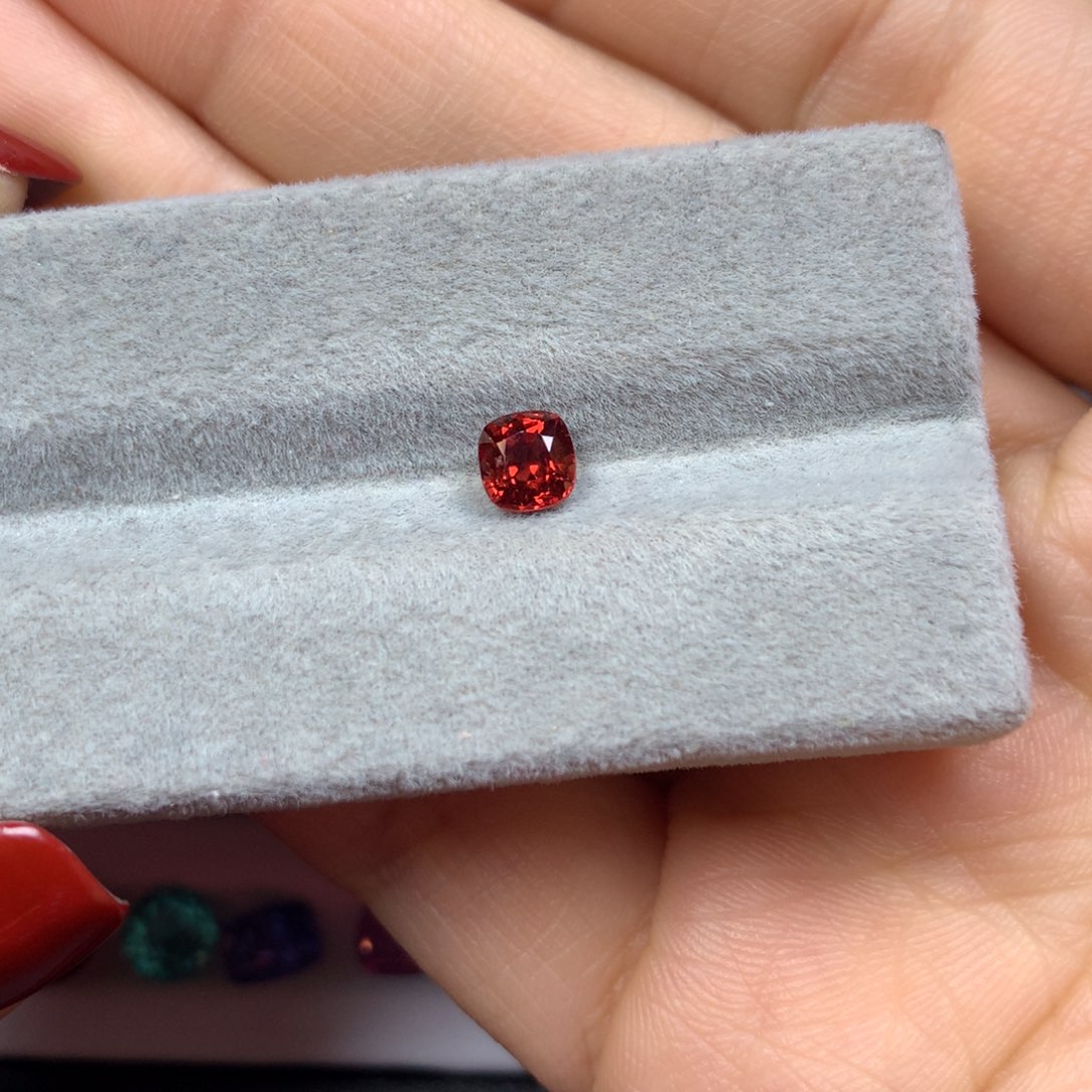 红宝石裸石未镶嵌红尖晶