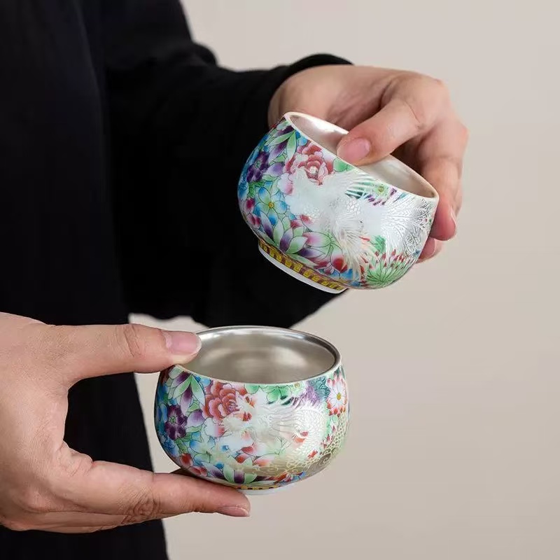 zh2922-珐琅彩龙凤银杯一对无礼盒